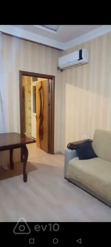Kirayə verilir 2 otaqlı yeni tikili 65 m²
