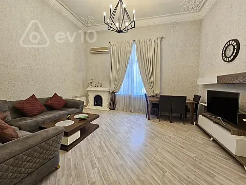 Kirayə verilir 2 otaqlı köhnə tikili 100 m² — Bakı, Səbail 2 otaq 100.00 m²