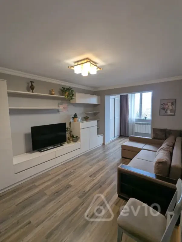 Kirayə verilir 3 otaqlı köhnə tikili 80 m²