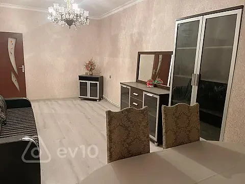 Satılır 3 otaqlı köhnə tikili 70 m² — Bakı, Nərimanov 3 otaq 70.00 m²