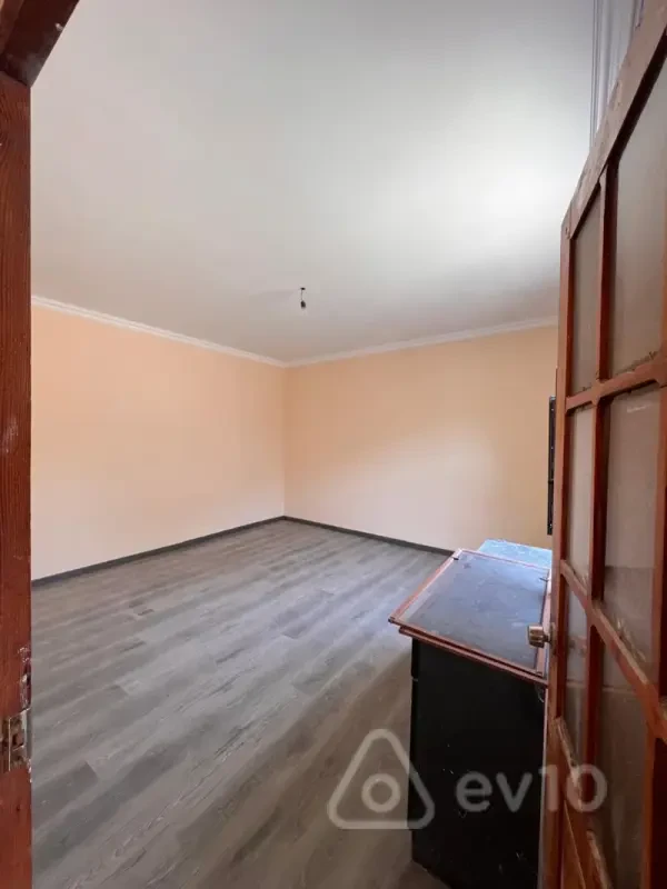 Kirayə verilir 2 otaqlı həyət evi 55 m²