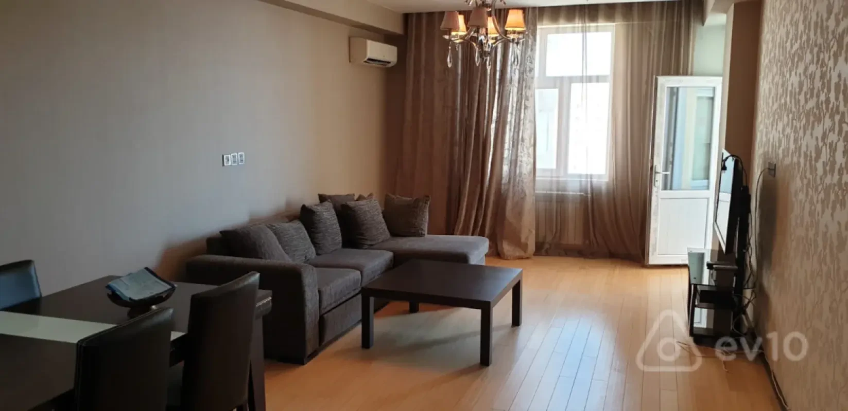 Kirayə verilir 2 otaqlı yeni tikili 80 m²