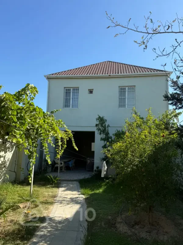 Kirayə verilir 4 otaqlı həyət evi 105 m²