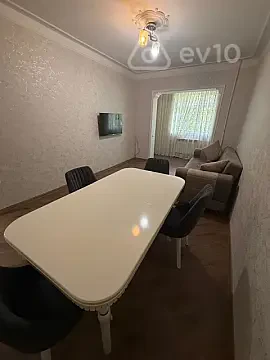 Kirayə verilir 3 otaqlı köhnə tikili 80 m² — Bakı, Yasamal 3 otaq 80.00 m²