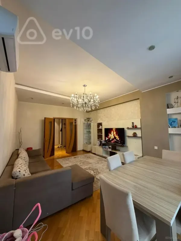 Kirayə verilir 2 otaqlı yeni tikili 88 m²