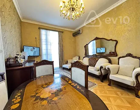 Satılır 3 otaqlı köhnə tikili 90 m² — Bakı, Yasamal 3 otaq 90.00 m²