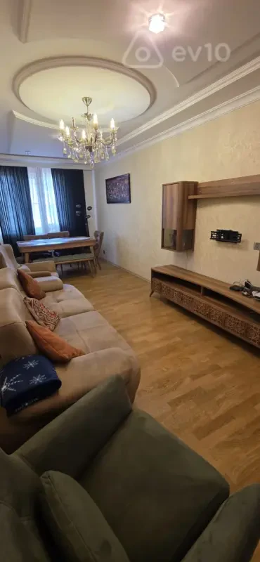 Satılır 3 otaqlı yeni tikili 100 m²