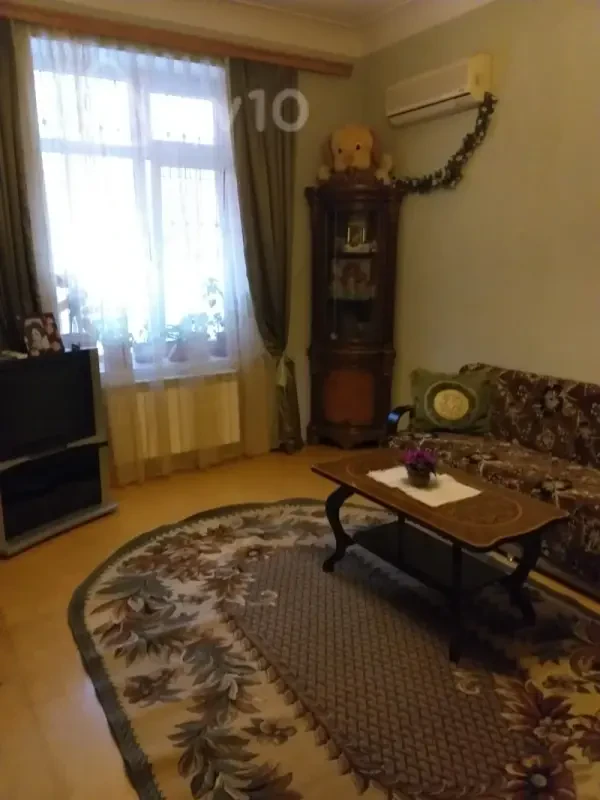 Kirayə verilir 2 otaqlı köhnə tikili 48 m²