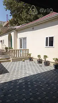 Kirayə verilir 2 otaqlı həyət evi 45 m² — Bakı, Yasamal 2 otaq 45.00 m²