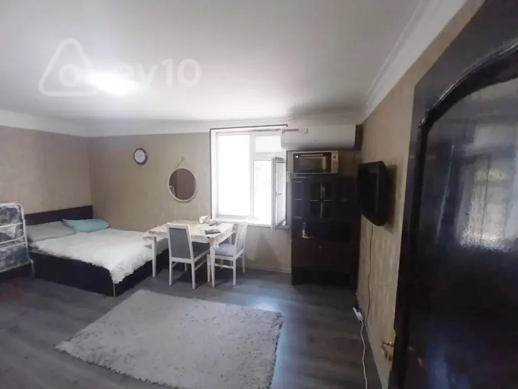 Kirayə verilir 1 otaqlı köhnə tikili 29 m²