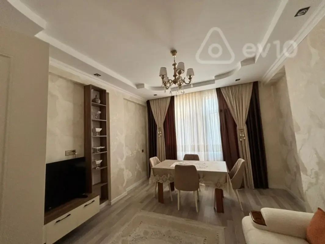 Kirayə verilir 2 otaqlı yeni tikili 80 m²