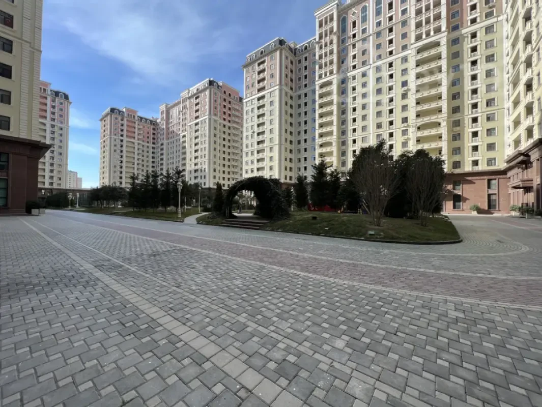 Kirayə verilir 2 otaqlı yeni tikili 67 m²
