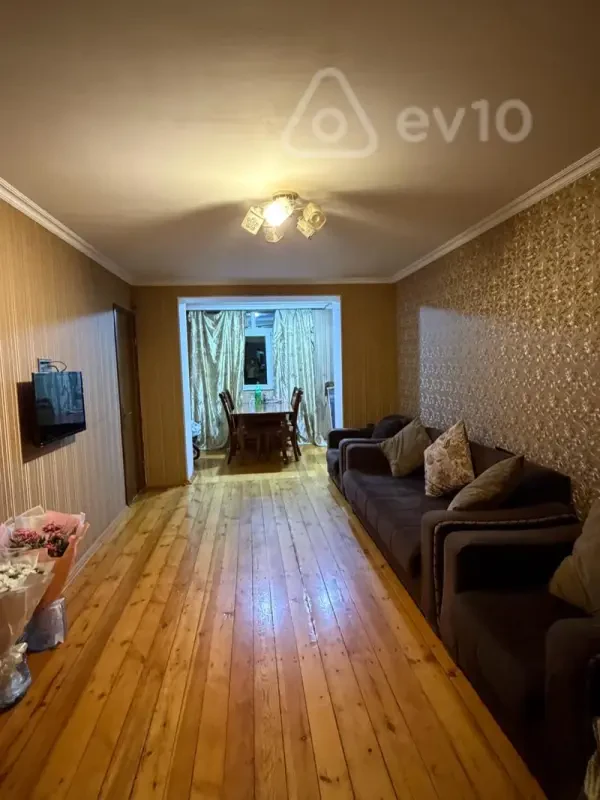 Kirayə verilir 3 otaqlı köhnə tikili 78 m²