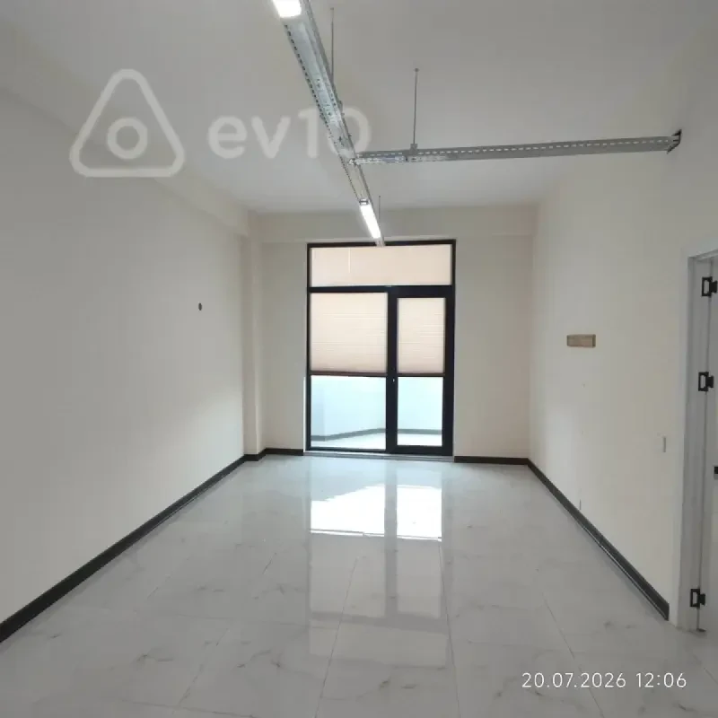 Kirayə verilir 2 otaqlı ofis 49 m²