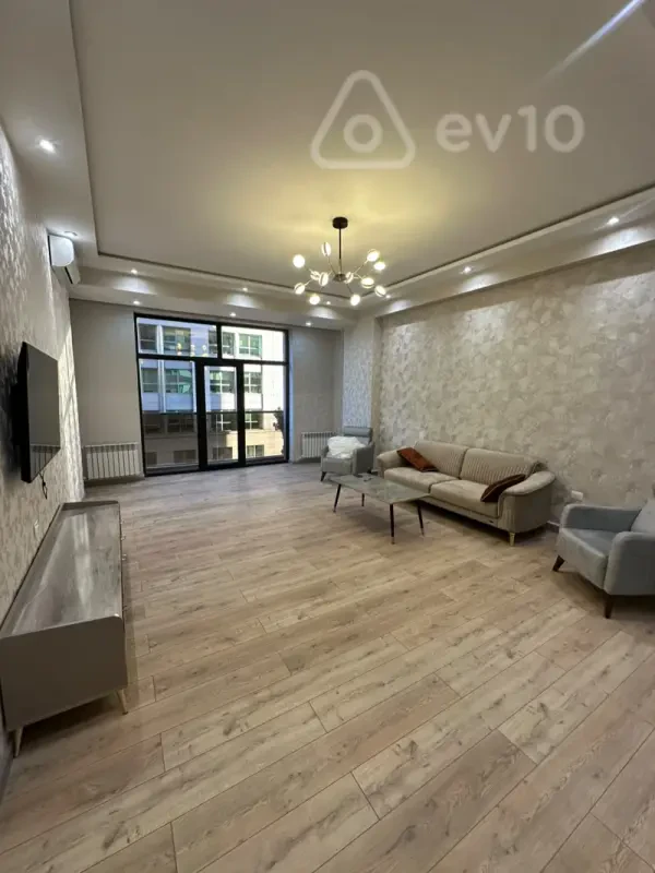 Kirayə verilir 2 otaqlı yeni tikili 95 m²