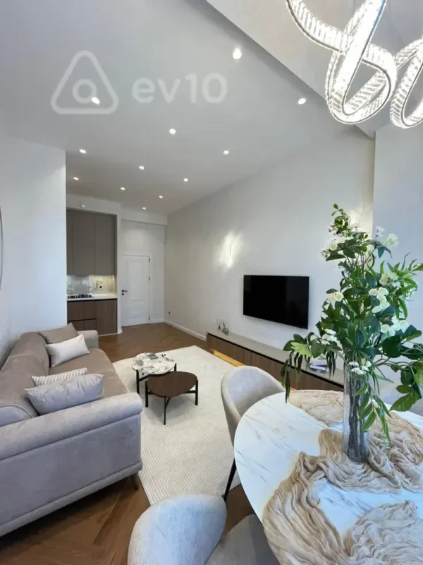 Satılır 2 otaqlı yeni tikili 64 m²