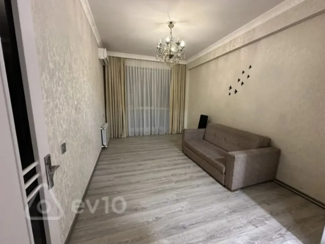 Satılır 2 otaqlı yeni tikili 50 m²