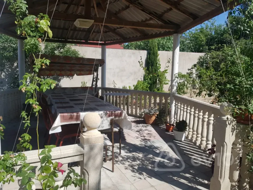 Kirayə verilir 3 otaqlı həyət evi 80 m²
