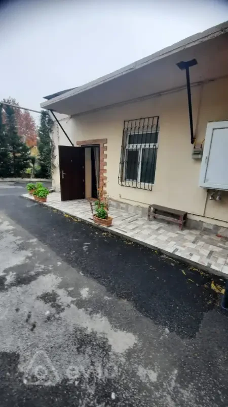 Kirayə verilir 2 otaqlı həyət evi 50 m²
