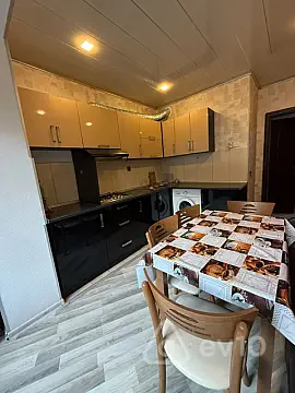 Kirayə verilir 2 otaqlı köhnə tikili 60 m² — Bakı, Xətai 2 otaq 60.00 m²