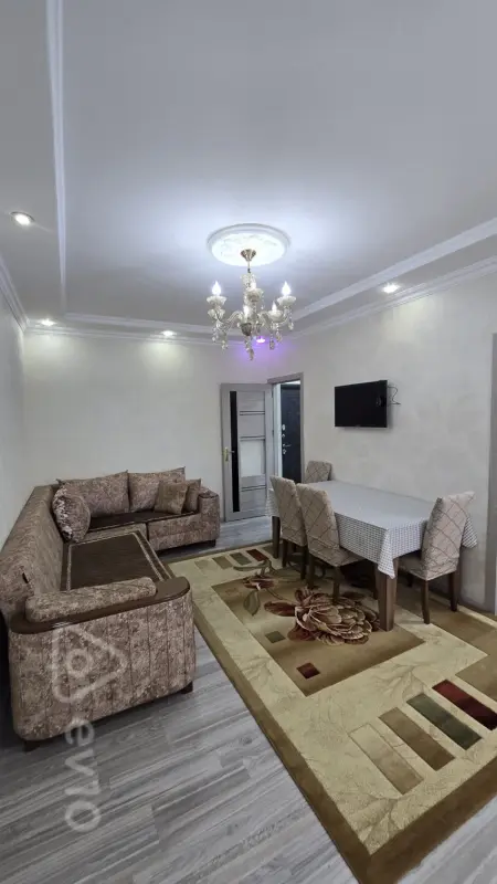 Kirayə verilir 2 otaqlı köhnə tikili 45 m²