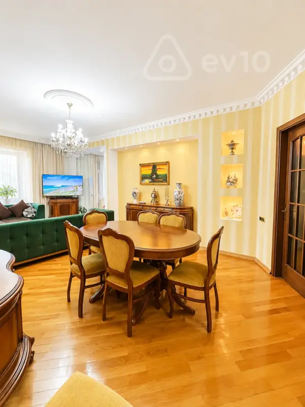 Satılır 3 otaqlı yeni tikili 122 m²
