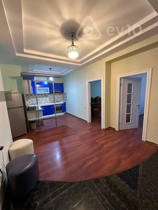 Kirayə verilir 3 otaqlı yeni tikili 120 m²