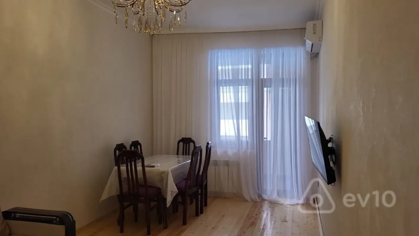 Kirayə verilir 2 otaqlı yeni tikili 60 m²