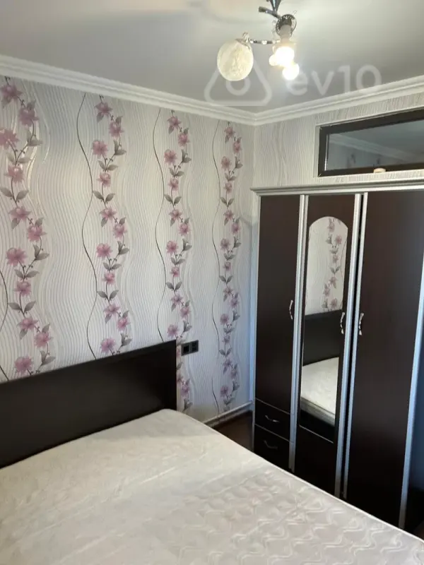 Kirayə verilir 2 otaqlı yeni tikili 67 m²