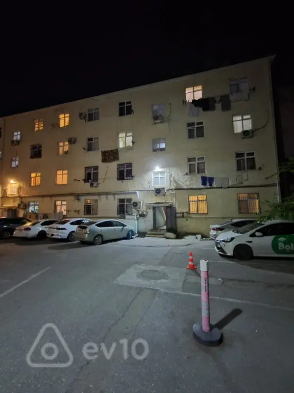 Satılır 1 otaqlı köhnə tikili 33 m²