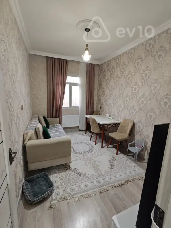 Satılır 2 otaqlı həyət evi 73 m²