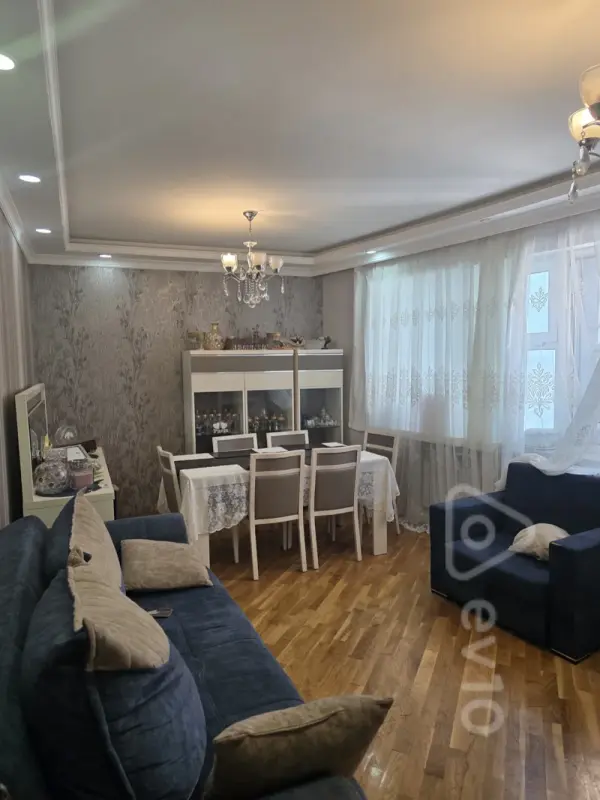Satılır 2 otaqlı yeni tikili 82 m²