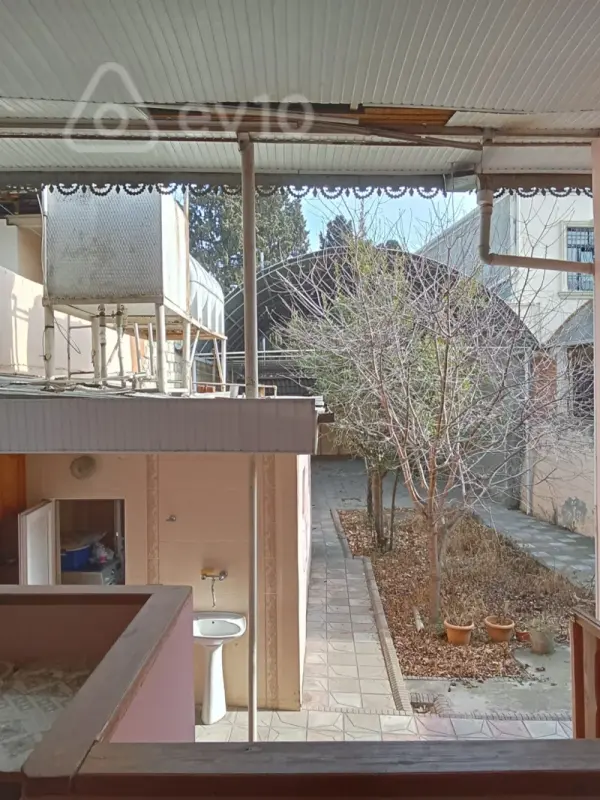 Satılır 4 otaqlı həyət evi 104 m²