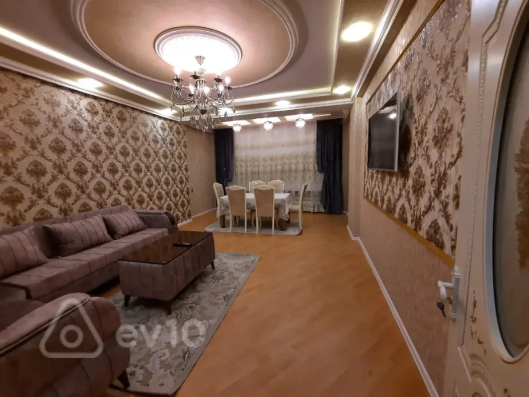 Kirayə verilir 2 otaqlı yeni tikili 70 m²