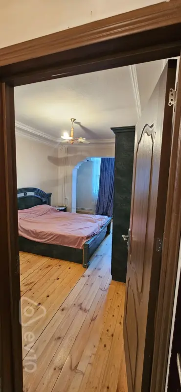 Kirayə verilir 3 otaqlı köhnə tikili 70 m²