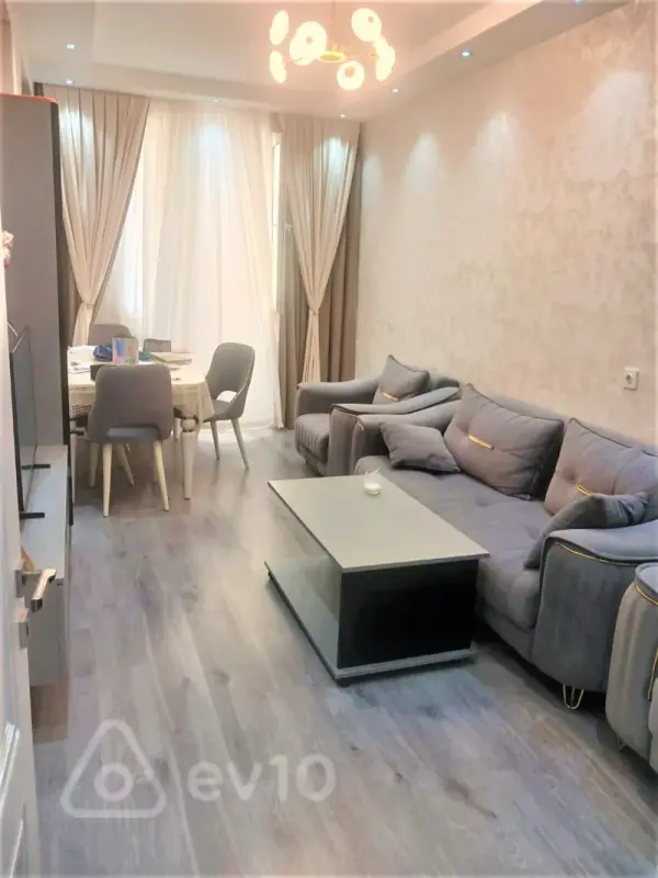Satılır 3 otaqlı yeni tikili 105 m²
