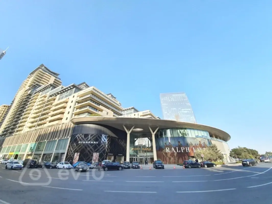 Kirayə verilir 4 otaqlı yeni tikili 250 m²