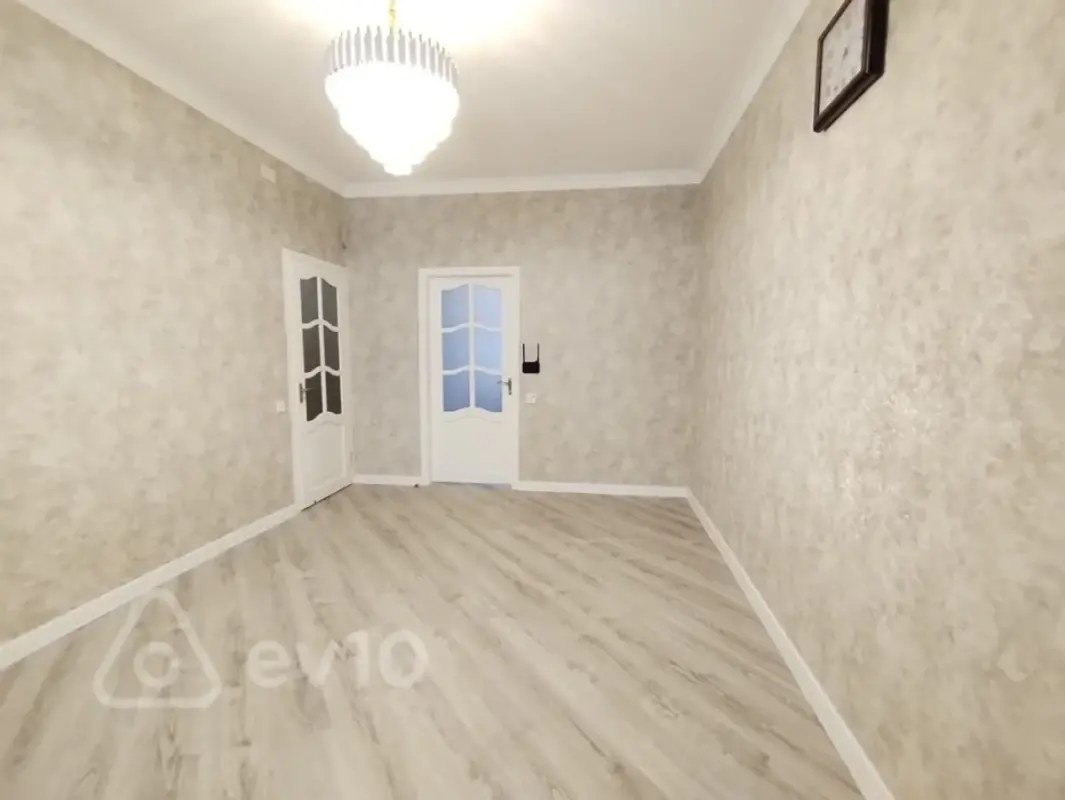 Satılır 3 otaqlı köhnə tikili 60 m²