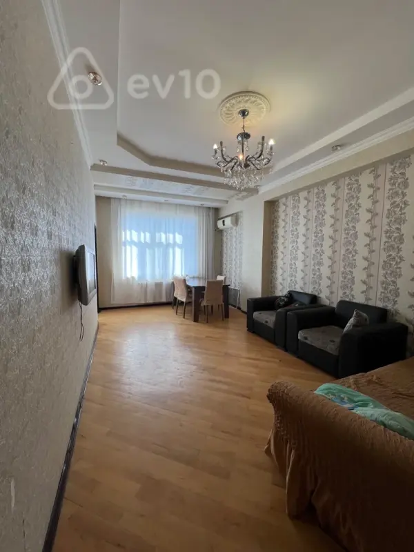 Kirayə verilir 3 otaqlı yeni tikili 80 m²