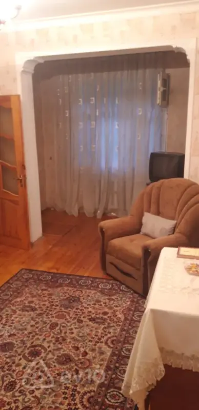 Kirayə verilir 2 otaqlı köhnə tikili 45 m²