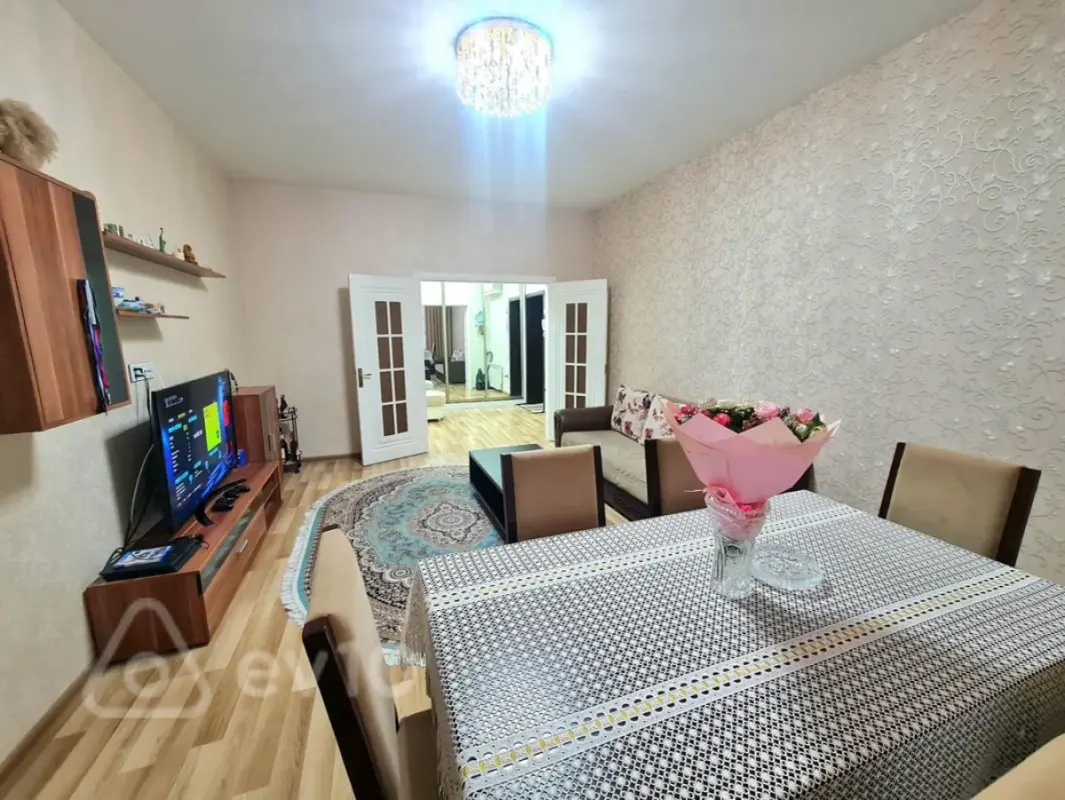 Kirayə verilir 3 otaqlı yeni tikili 90 m²