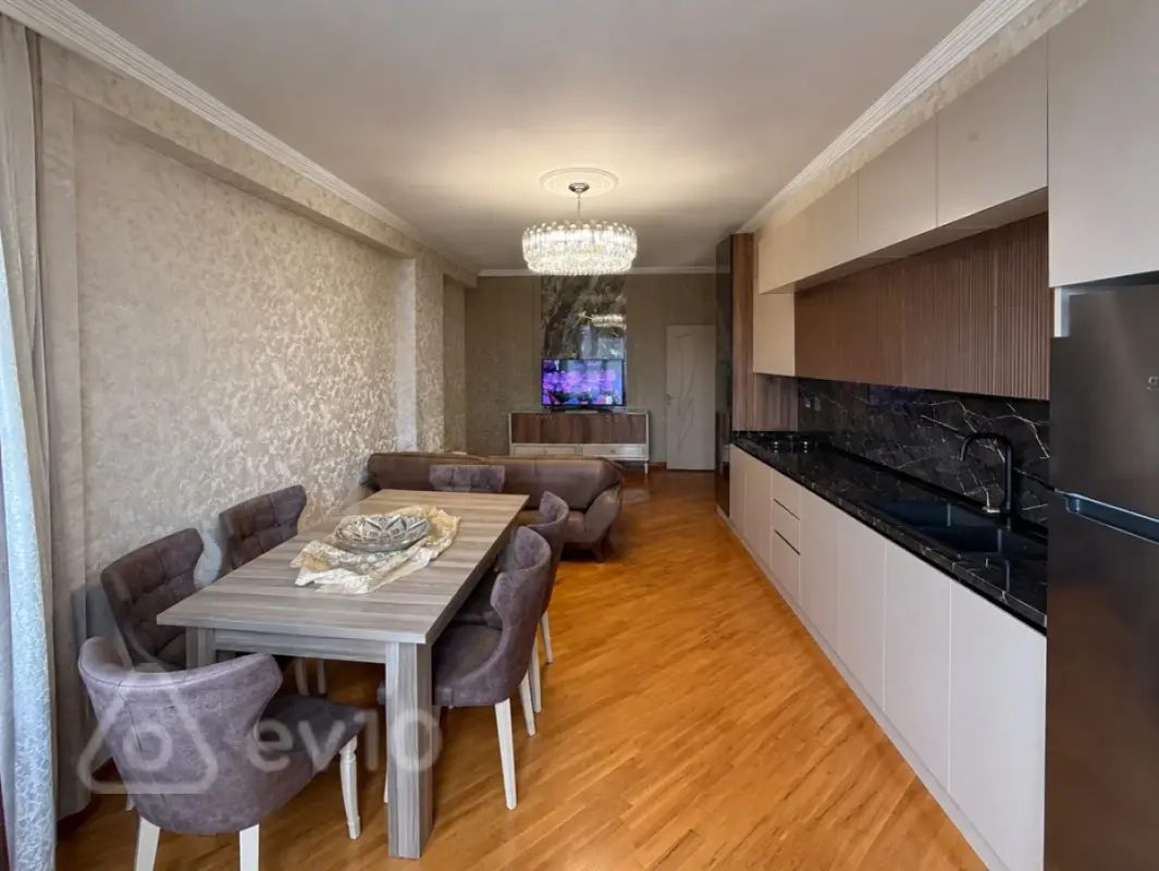 Satılır 3 otaqlı yeni tikili 93 m²