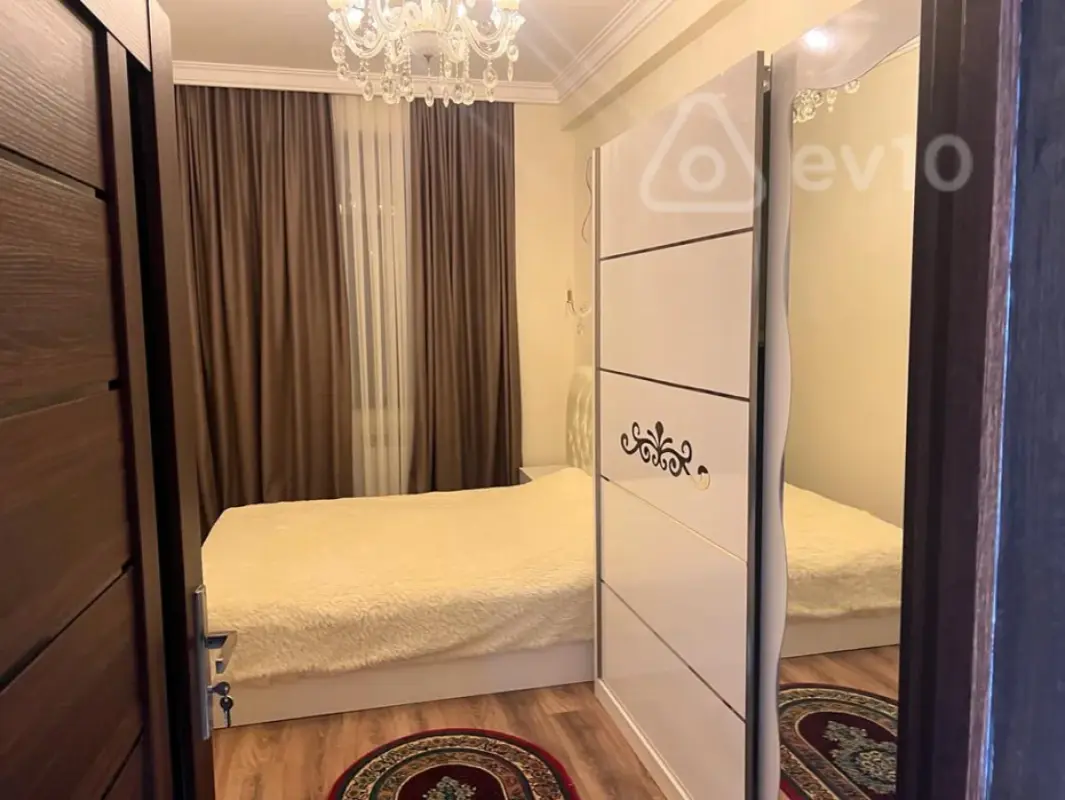 Kirayə verilir 2 otaqlı yeni tikili 67 m²