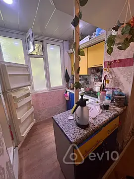 Kirayə verilir 1 otaqlı köhnə tikili 45 m² — Bakı, Nərimanov 1 otaq 45.00 m²