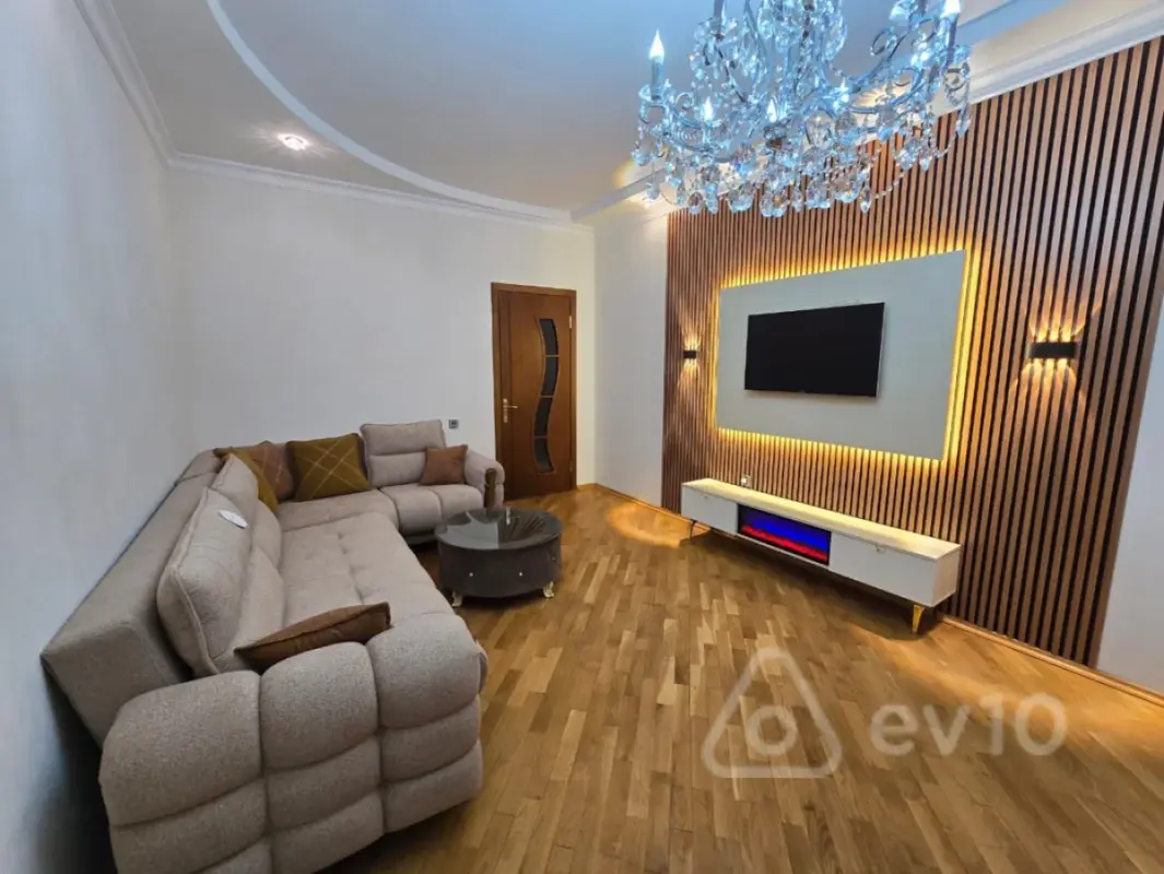 Kirayə verilir 2 otaqlı yeni tikili 70 m²