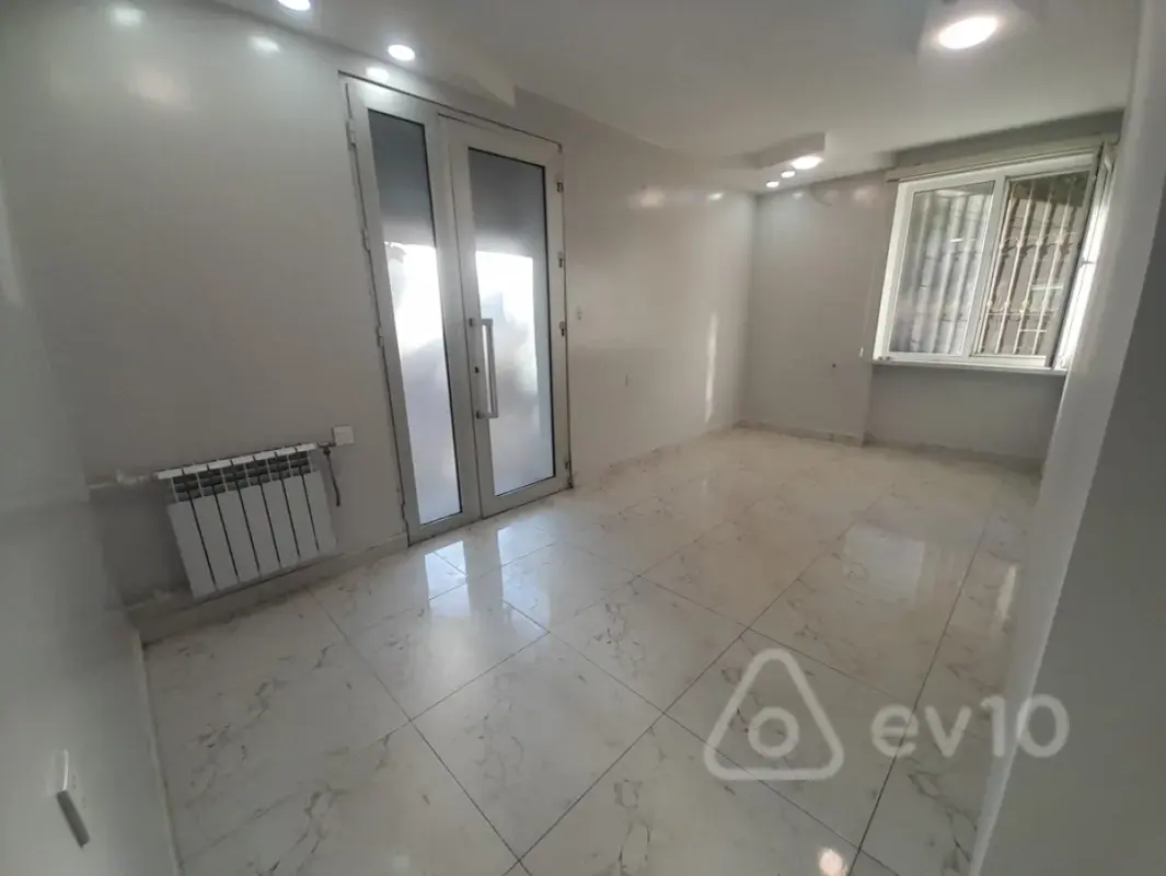 Kirayə verilir 2 otaqlı ofis 35 m²