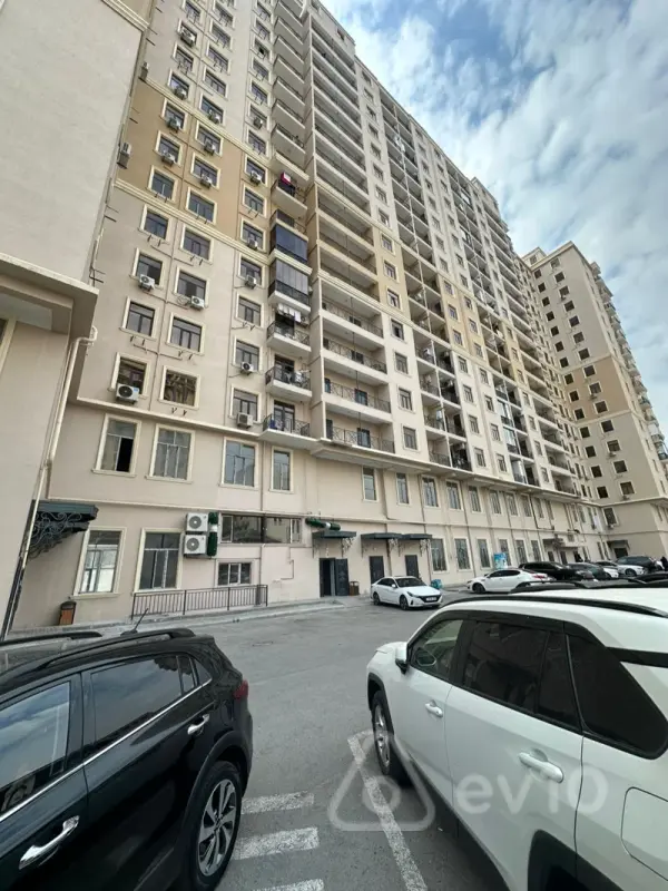 Satılır 3 otaqlı yeni tikili 137 m²