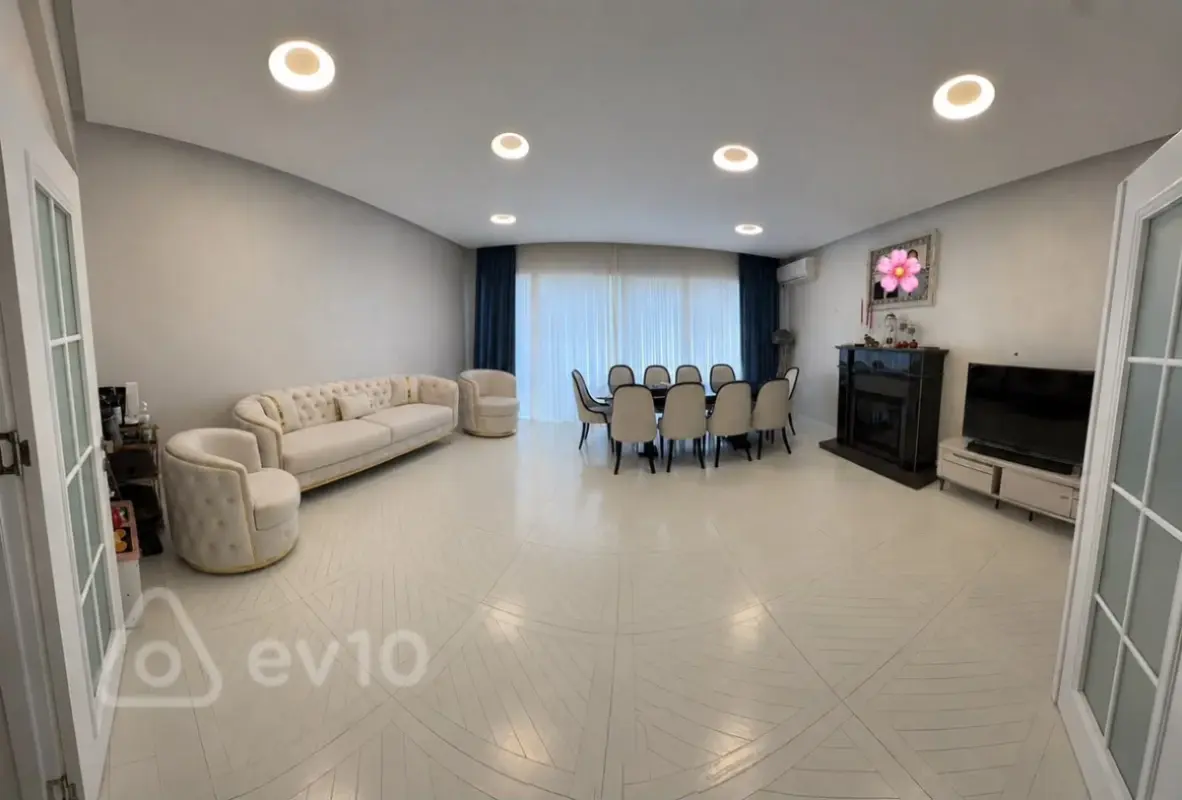 Kirayə verilir 3 otaqlı yeni tikili 124 m²