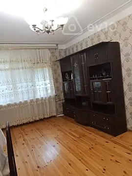 Kirayə verilir 3 otaqlı köhnə tikili 90 m² — Bakı, Xətai 3 otaq 90.00 m²