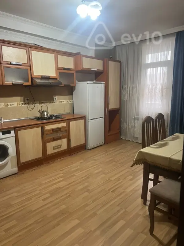 Kirayə verilir 1 otaqlı yeni tikili 50 m²